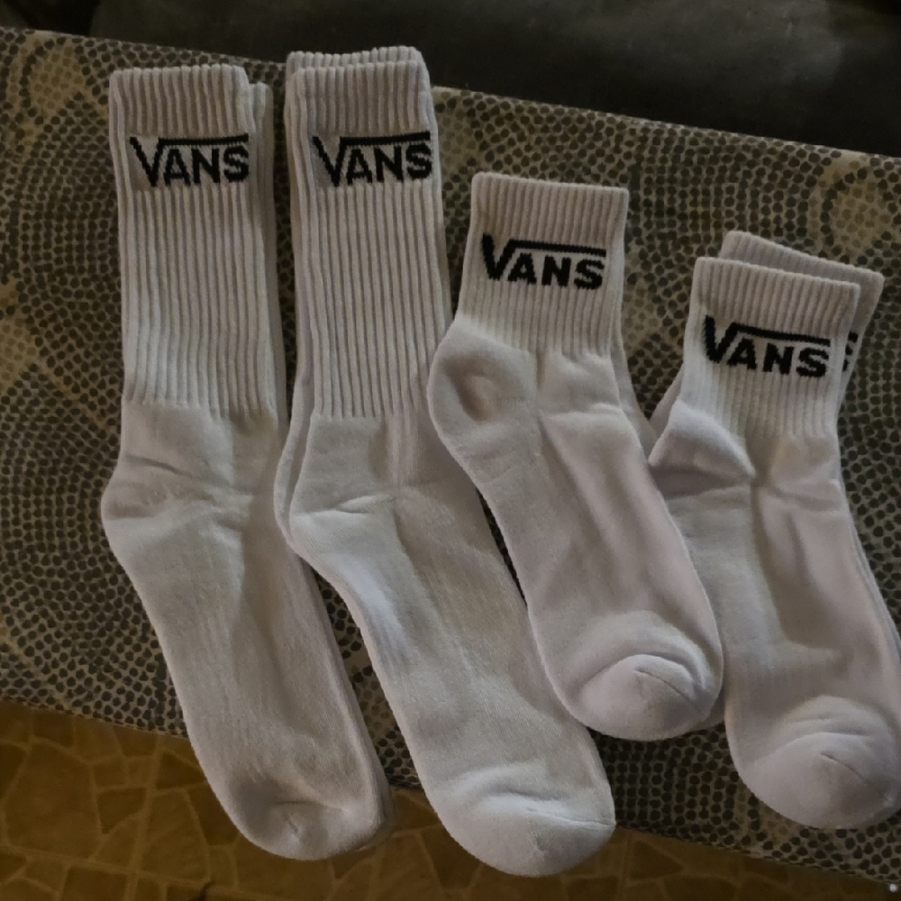 Vans Classic White Crew Socks Set